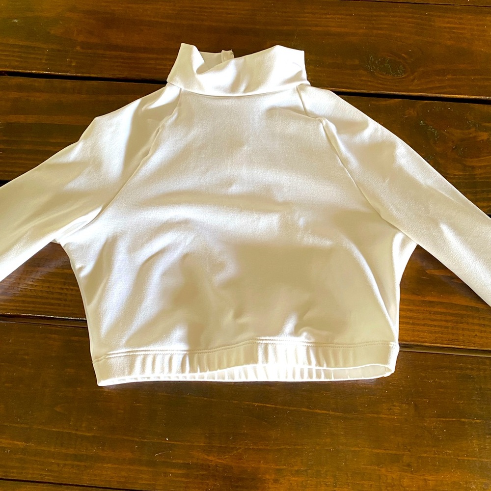 Varsity spirit turtle mock neck sleeve